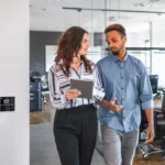 Stationär die Arbeitszeit präzise und zuverlässig erfassen