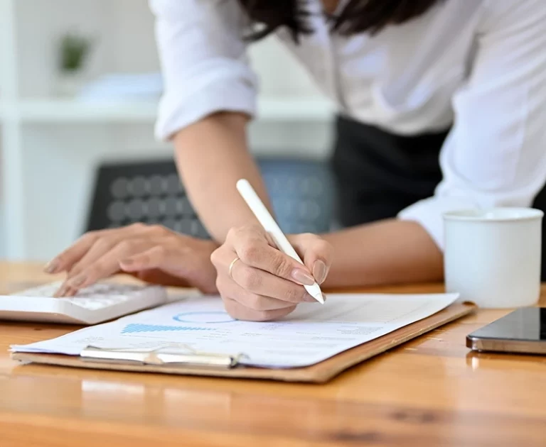 Support und Updates sind im jährlichen Servicevertrag zur Zeiterfassung abgedeckt